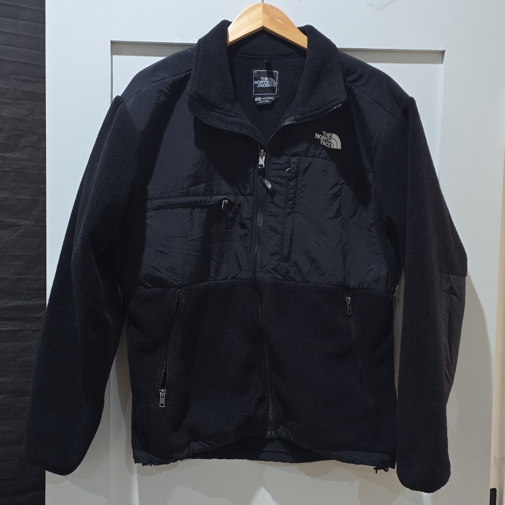 The North Face Men's Black Performance Jacket